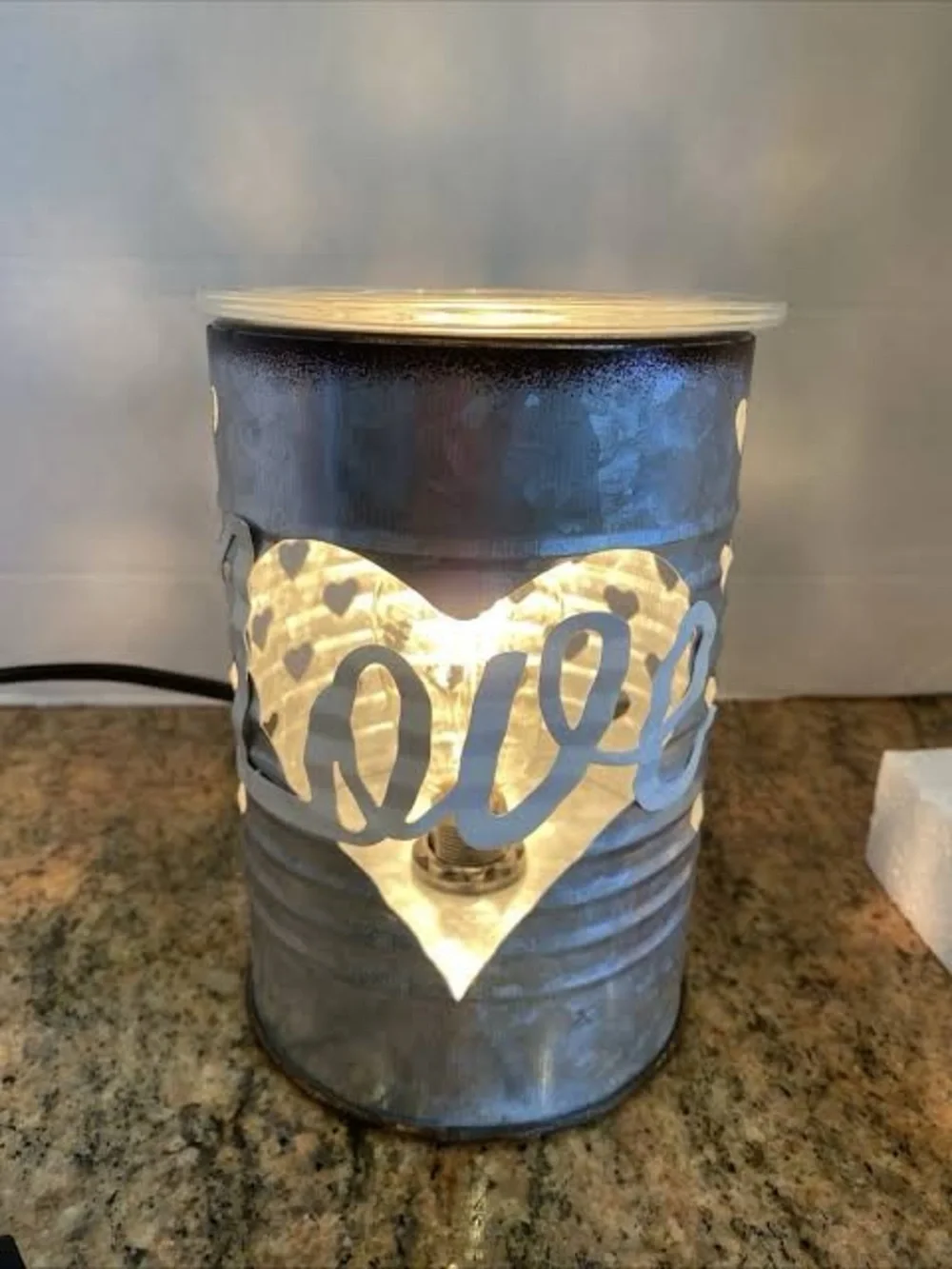 NEW IN BOX Sweet Love Scentsy Wax Warmer